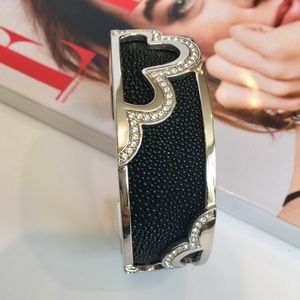 STERLING AND STINGRAY BANGLE